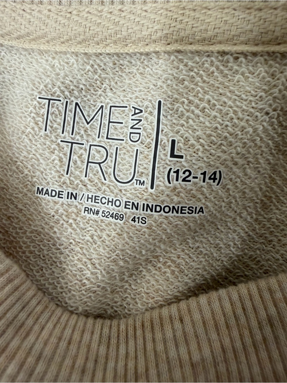 Time and Tru Oatmeal Heather Relaxed Crewneck Sweatshirt - Picture 5 of 6